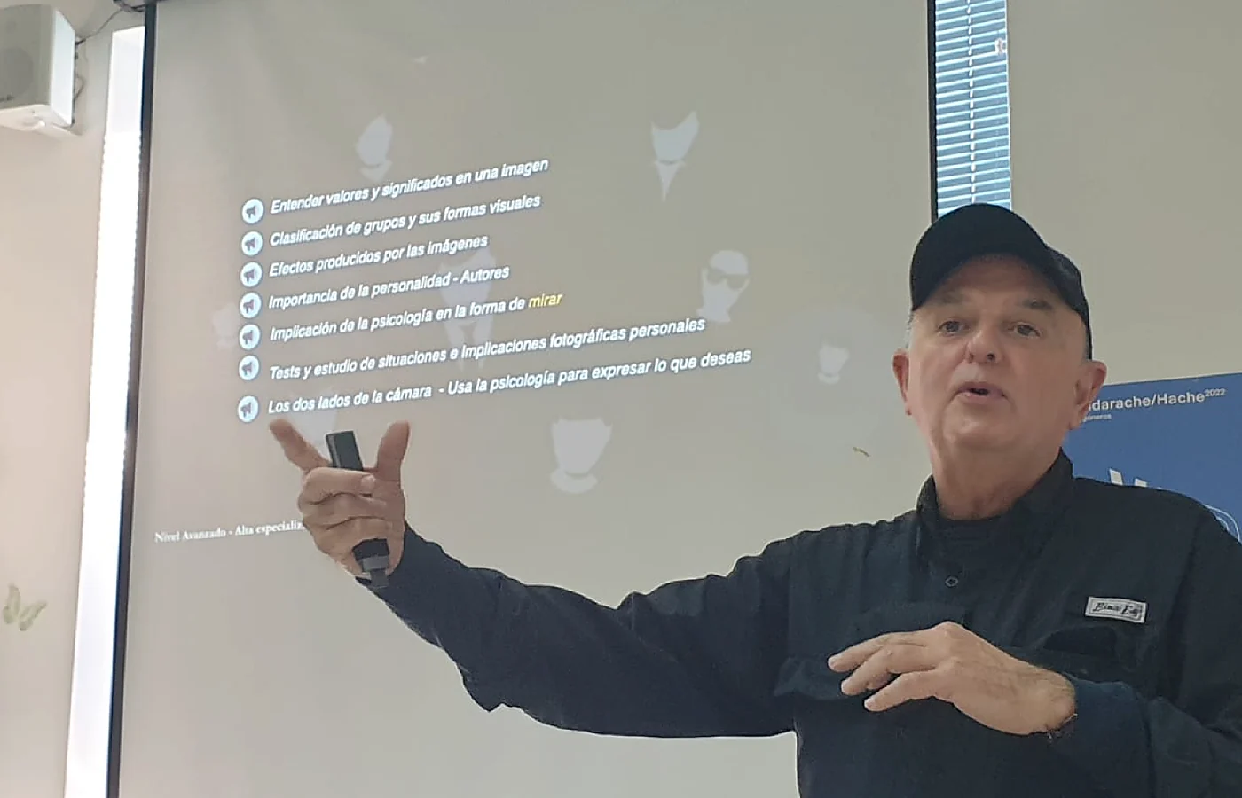 Clase sobre psicología y cultura visual